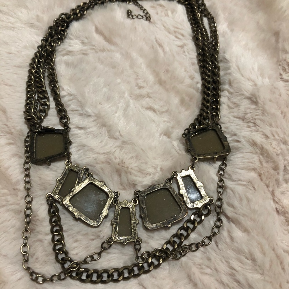 Woman’s necklace - Picture 7 of 8